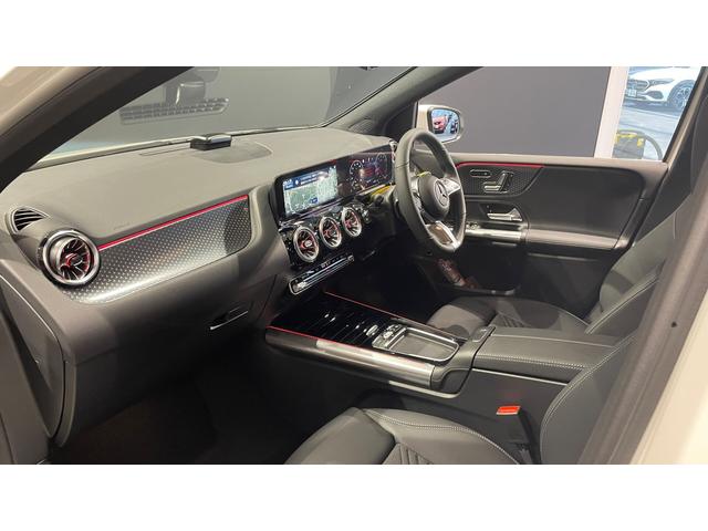 Ｂクラス Ｂ１８０　ＭＰ２０２５０２　未使用車・レーダーセーフティーＰ　ＰＴＳ　スマートキー　フルセグＴＶ　アルミホイール　ＬＥＤヘッドランプ　記録簿　電動シート　ヒーター　ナビＴＶ　パーキングアシスト　禁煙車　ＥＴＣ（11枚目）