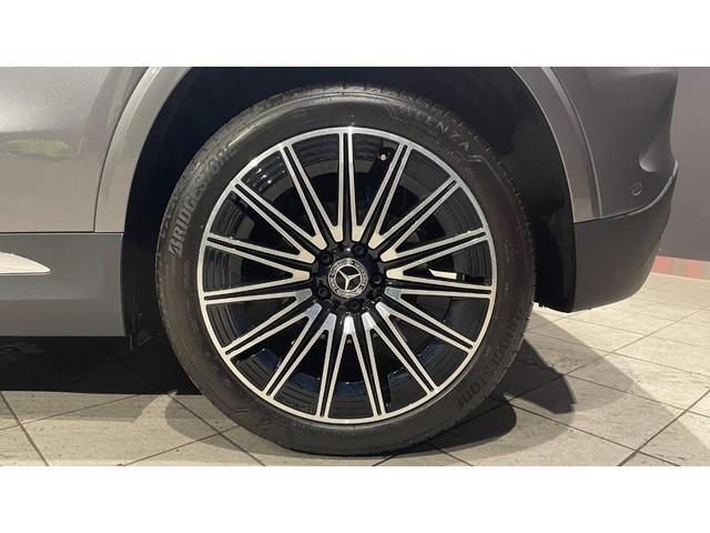 ＧＬＡクラス ＧＬＡ１８０　ＡＭＧラインパッケージ　ＭＰ２０２５０２　レザーＥＸＰ　コンフォート　パノラマ　バックカメラ　定期点検記録簿　電動シート　ワンオーナー　アルミホイール　３６０度カメラ　ＬＥＤライト　エアコン　クリアランスソナー　スマートキー（4枚目）