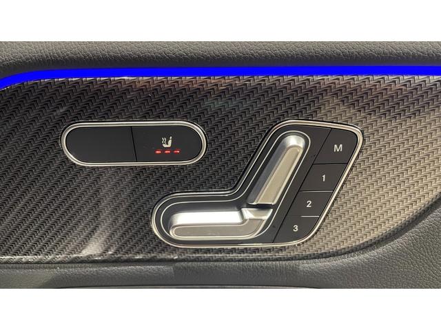 ＧＬＡクラス ＧＬＡ１８０　ＡＭＧラインパッケージ　ＭＰ２０２５０２　レザーＥＸＰ　コンフォート　パノラマ　バックカメラ　定期点検記録簿　電動シート　ワンオーナー　アルミホイール　３６０度カメラ　ＬＥＤライト　エアコン　クリアランスソナー　スマートキー（6枚目）