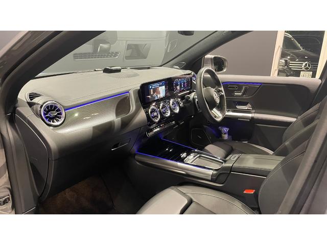 ＧＬＡクラス ＧＬＡ１８０　ＡＭＧラインパッケージ　ＭＰ２０２５０２　レザーＥＸＰ　コンフォート　パノラマ　バックカメラ　定期点検記録簿　電動シート　ワンオーナー　アルミホイール　３６０度カメラ　ＬＥＤライト　エアコン　クリアランスソナー　スマートキー（10枚目）