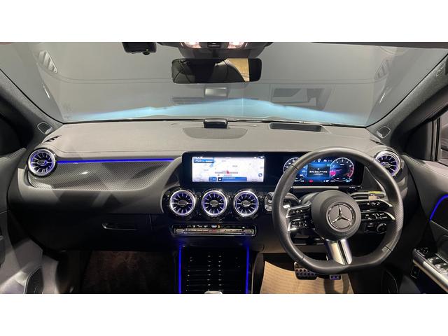 ＧＬＡクラス ＧＬＡ１８０　ＡＭＧラインパッケージ　ＭＰ２０２５０２　レザーＥＸＰ　コンフォート　パノラマ　バックカメラ　定期点検記録簿　電動シート　ワンオーナー　アルミホイール　３６０度カメラ　ＬＥＤライト　エアコン　クリアランスソナー　スマートキー（14枚目）