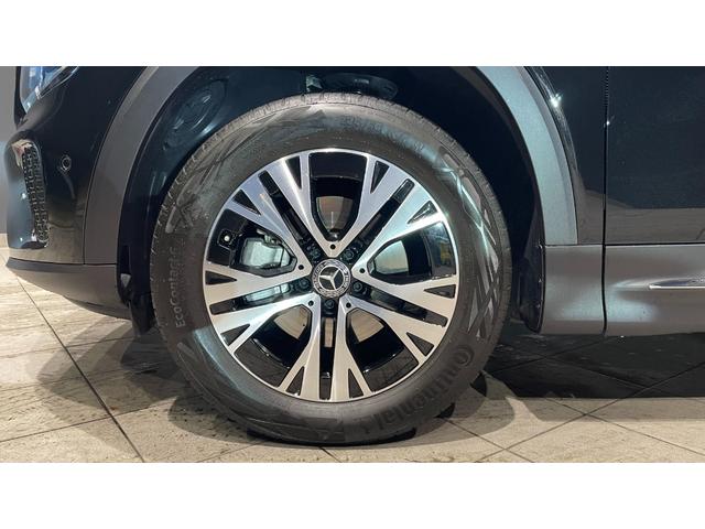 ＧＬＢ ＧＬＢ１８０　ＭＰ２０２５０２　レーダーセーフティ　レーダークルーズ　禁煙　ルーフレール　ミュージックプレイヤー接続可　ＬＥＤヘッドランプ　全周囲カメラ　スマートキー　アルミホイール　パワーシート　ＥＴＣ　デモカー（3枚目）