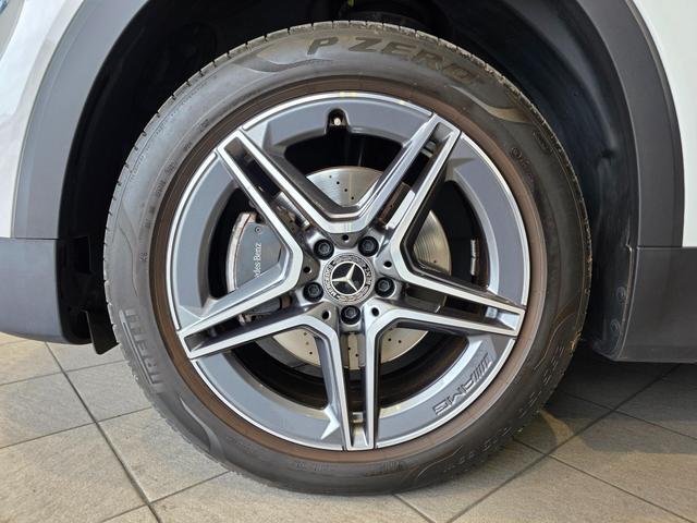 GLB GLB200d 4マチック ディーゼルターボ 4WD レザーエクスクルーシブパッケージ サンルーフ パークアシスト 全周囲モニター ETC車載器 パノラマサンルーフ 記録簿 LEDヘッド 地デジ 1オ-ナ- LKA ナビTV(4枚目)