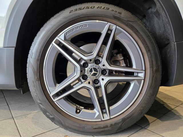 GLB GLB200d 4マチック ディーゼルターボ 4WD レザーエクスクルーシブパッケージ サンルーフ パークアシスト 全周囲モニター ETC車載器 パノラマサンルーフ 記録簿 LEDヘッド 地デジ 1オ-ナ- LKA ナビTV(5枚目)