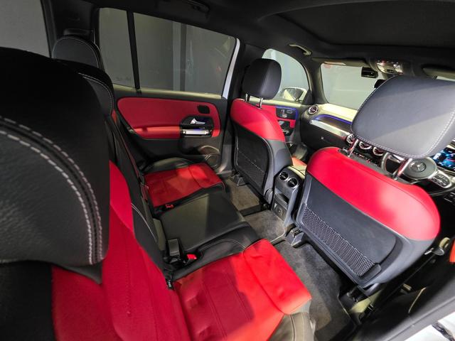 GLB GLB200d 4マチック ディーゼルターボ 4WD レザーエクスクルーシブパッケージ サンルーフ パークアシスト 全周囲モニター ETC車載器 パノラマサンルーフ 記録簿 LEDヘッド 地デジ 1オ-ナ- LKA ナビTV(10枚目)