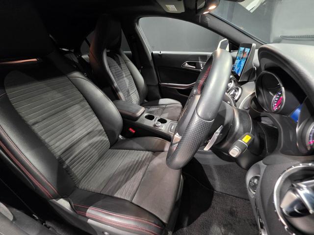 CLAクラス CLA180 AMG スタイル レーダーセーフティパッケージ パノラマルーフ AMGラインパッケージ ターボ車 衝突軽減 HDDナビ パノラマサンルーフ フルセグテレビ 記録簿 LKA ナビTV シ-トヒ-タ- アイドリングSTOP(7枚目)