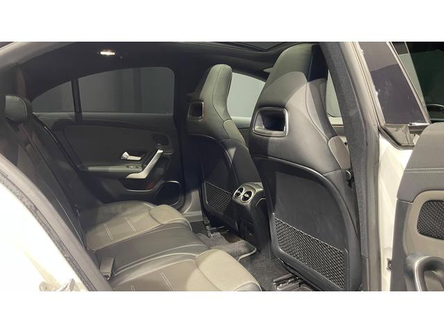 CLAクラス CLA200d AMGライン ディーゼルターボ アドバンスドP・レザーEXP・パノラマルーフ(10枚目)