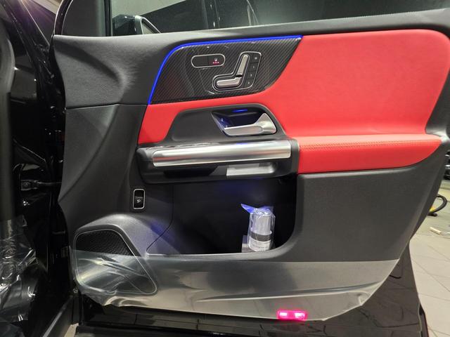 GLAクラス GLA200d 4マチック アーバンスターズ スターズ ディーゼルターボ 4WD MP202601 AMGライン レザーシート サンルーフ(13枚目)