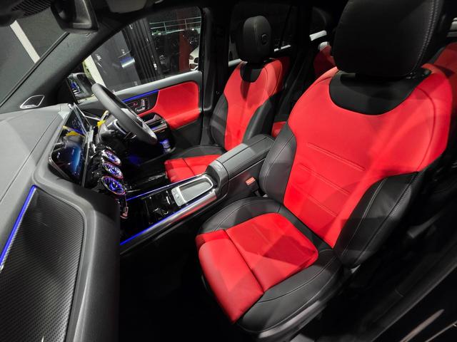 GLAクラス GLA200d 4マチック アーバンスターズ スターズ ディーゼルターボ 4WD MP202601 AMGライン レザーシート サンルーフ(15枚目)