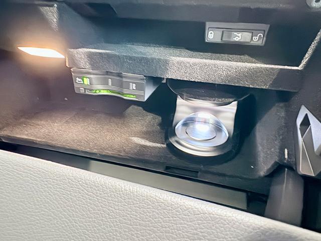 Cクラス C43 4マチック 4WD レザーシート サンルーフ(10枚目)
