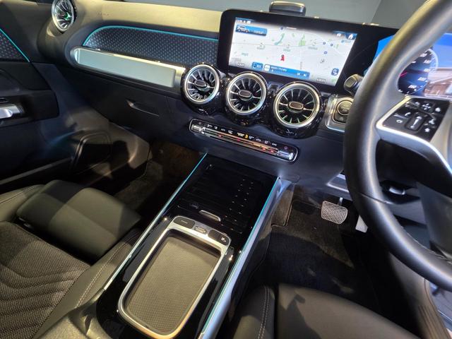 MERCEDES BENZ GLB GLB200D 4MATIC