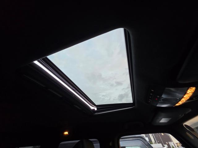 ���Ђ͓����s���ɐV�ԃV���[���[�����T�����A�F�蒆�ÎԃZ���^�[���Q�����A�L����ɃT�[�r�X�Z���^�[���P�����ƁA��ʌ�����s�ɔ��h���Z���^�[��W�J���Ă���܂��B