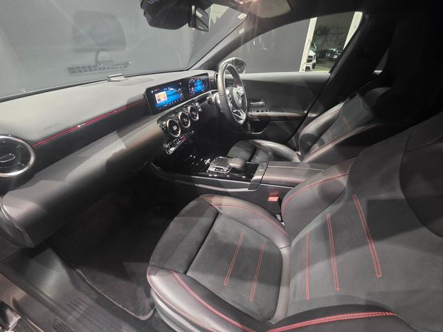 Aクラス A180 スタイル AMGライン レーダーセーフティパッケージ レーダーS LKA LEDヘッド オートエアコン ソナー ヒーター 盗難防止システム スマートキー 電動シート アルミホイール オートクルーズコントロール 記録簿 地デジ(11枚目)