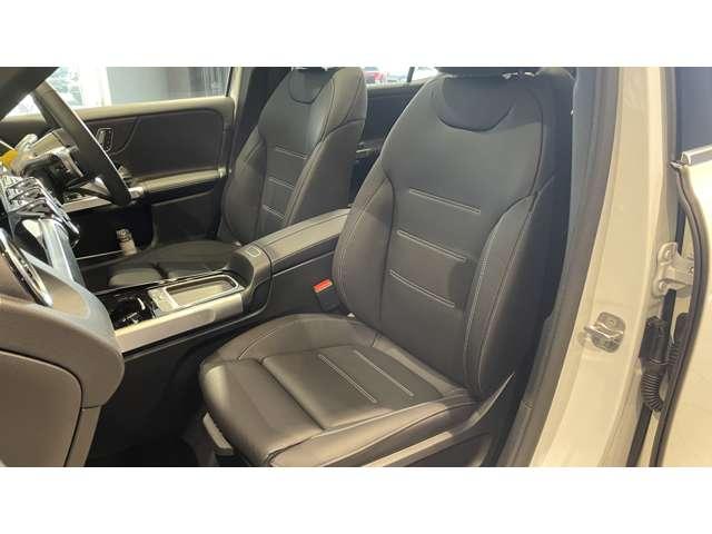 �E�B���J�[�����h�A�~���[���J�������̂́w�����Z�f�X�E�x���c�x�ł��B���Ԃ���̎��F�������܂�A���̂̉\����ጸ�����Ă��܂��B�X�ɁA�_�������̓h���C�o�[�̎��E�ɓ���Ȃ��悤�ɐ݌v����Ă��܂��B