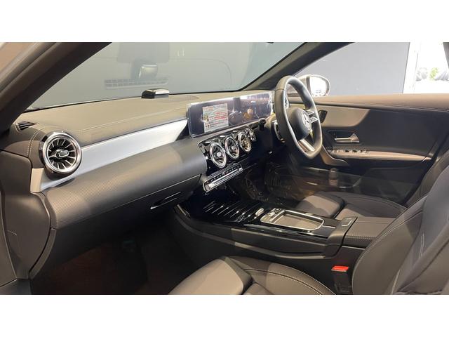 �w���[�Y�h�J�[�E�I�[�g���[�X�x�͎��Y�v�オ�s�v�ŁA�o������e�Ղł��鎖�ȂǁA�@�l�̂��q�l�ɗl�X�ȃ����b�g���L��܂��B���[�X���Ԃ͂P�N�ԁ`�T�N�Ԃ܂ŁA�P�N���݂ł��I�ђ����܂��B