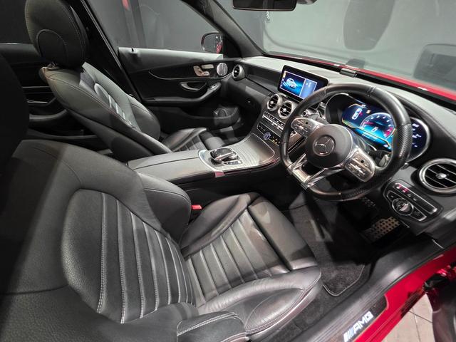 Ｃクラス Ｃ４３　４マチック　４ＷＤ　パノラマルーフ　ヒーター　アダプティブクルーズコントロール　パノラミックサンルーフ　地デジＴＶ　Ｃソナー　キーレスゴー　ナビＴＶ　ＬＥＤライト　記録簿　レーンキープアシスト　Ｐアシスト　ターボ（8枚目）