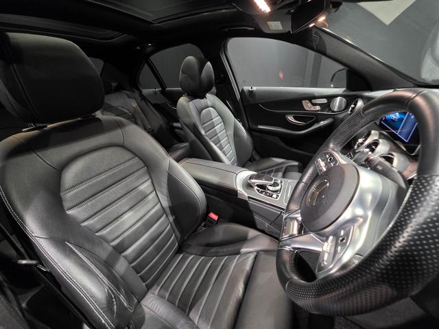 Ｃクラス Ｃ４３　４マチック　４ＷＤ　パノラマルーフ　ヒーター　アダプティブクルーズコントロール　パノラミックサンルーフ　地デジＴＶ　Ｃソナー　キーレスゴー　ナビＴＶ　ＬＥＤライト　記録簿　レーンキープアシスト　Ｐアシスト　ターボ（9枚目）