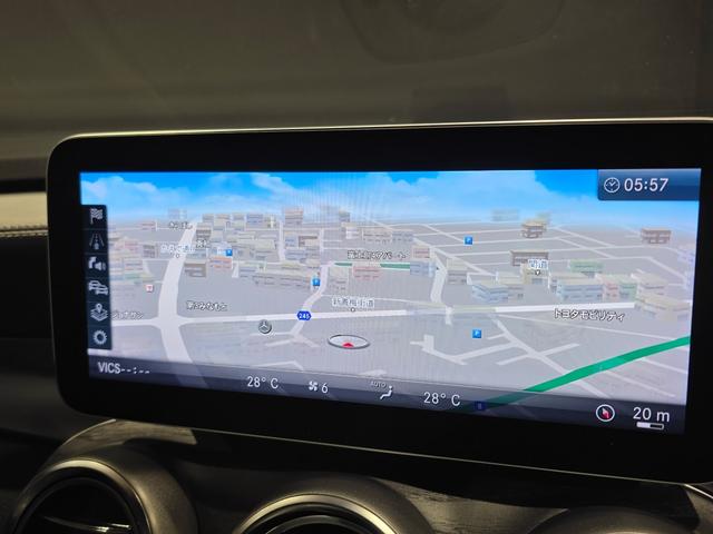 Ｃクラス Ｃ４３　４マチック　４ＷＤ　パノラマルーフ　ヒーター　アダプティブクルーズコントロール　パノラミックサンルーフ　地デジＴＶ　Ｃソナー　キーレスゴー　ナビＴＶ　ＬＥＤライト　記録簿　レーンキープアシスト　Ｐアシスト　ターボ（18枚目）