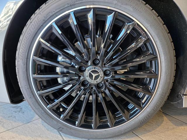 ＣＬＡクラス ＣＬＡ１８０　アーバンスターズ　ＭＰ２０２６０１　レザーシート　サンルーフ　パノラマルーフ（4枚目）