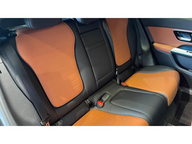 ＧＬＣ ＧＬＣ２２０ｄ４マチッククーペＡＭＧラインパッケージ　４ＷＤ　ＭＰ２０２５０２　レザーＥＸＰ　ドライバーズＰ　パノラマ　レザー　禁煙車　ワンオーナー　全周囲カメラ　フルセグ　エアサスペンション　記録簿　シートヒーター　オートマチックハイビーム　ＥＴＣ（10枚目）