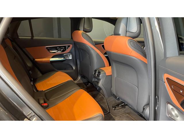 ＧＬＣ ＧＬＣ２２０ｄ４マチッククーペＡＭＧラインパッケージ　４ＷＤ　ＭＰ２０２５０２　レザーＥＸＰ　ドライバーズＰ　パノラマ　レザー　禁煙車　ワンオーナー　全周囲カメラ　フルセグ　エアサスペンション　記録簿　シートヒーター　オートマチックハイビーム　ＥＴＣ（12枚目）