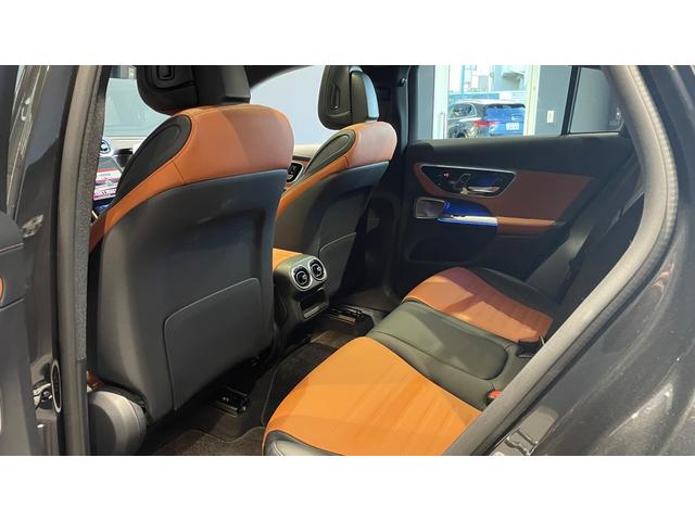 ＧＬＣ ＧＬＣ２２０ｄ４マチッククーペＡＭＧラインパッケージ　４ＷＤ　ＭＰ２０２５０２　レザーＥＸＰ　ドライバーズＰ　パノラマ　レザー　禁煙車　ワンオーナー　全周囲カメラ　フルセグ　エアサスペンション　記録簿　シートヒーター　オートマチックハイビーム　ＥＴＣ（16枚目）