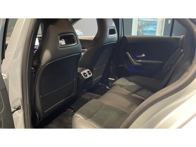 �E�B���J�[�����h�A�~���[���J�������̂́w�����Z�f�X�E�x���c�x�ł��B���Ԃ���̎��F�������܂�A���̂̉\����ጸ�����Ă��܂��B�X�ɁA�_�������̓h���C�o�[�̎��E�ɓ���Ȃ��悤�ɐ݌v����Ă��܂��B