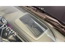 自動車保険に関しても、メルセデス・ベンツ専用のプログラムをご用意しております。飛び石や落下物などでのフロントガラスの修理が必要となった場合、最大で9万円分の補償を致します。