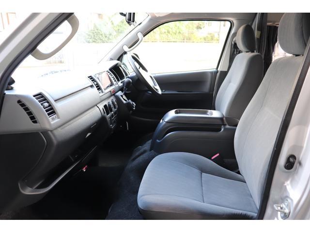 レジアスエースバン キャンピングＲＶビッグフットＳＷＩＮＧ４．７ＦＦヒーター　キャンピングＲＶビッグフット　スウィング４．７　ＦＦヒーター・電子レンジ・１５００Ｗインバーター・シンク・外部電源入力・ソーラーパネル・ツインサブバッテリー・走行充電　ナビＴＶバックカメラ・ＥＴＣ（12枚目）