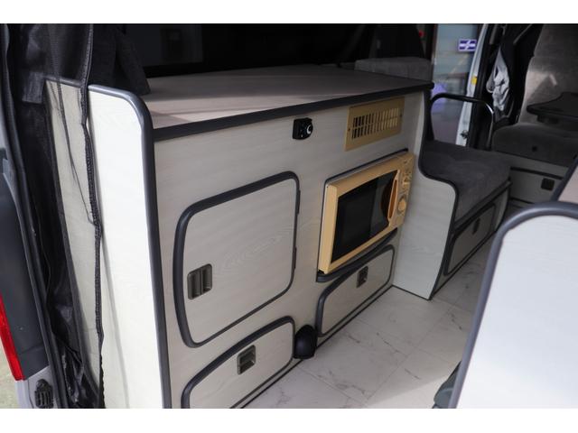 レジアスエースバン キャンピングＲＶビッグフットＳＷＩＮＧ４．７ＦＦヒーター　キャンピングＲＶビッグフット　スウィング４．７　ＦＦヒーター・電子レンジ・１５００Ｗインバーター・シンク・外部電源入力・ソーラーパネル・ツインサブバッテリー・走行充電　ナビＴＶバックカメラ・ＥＴＣ（23枚目）