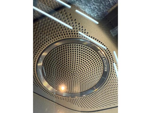 ＲＳ４アバント ４．２　４ＷＤ　スズカグレーＭ　衝突軽減　自動追従　パノラマスライディングルーフ　純正可変マフラー（7枚目）