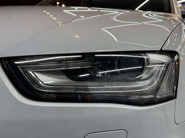 ＲＳ４アバント ４．２　４ＷＤ　スズカグレーＭ　衝突軽減　自動追従　パノラマスライディングルーフ　純正可変マフラー（13枚目）