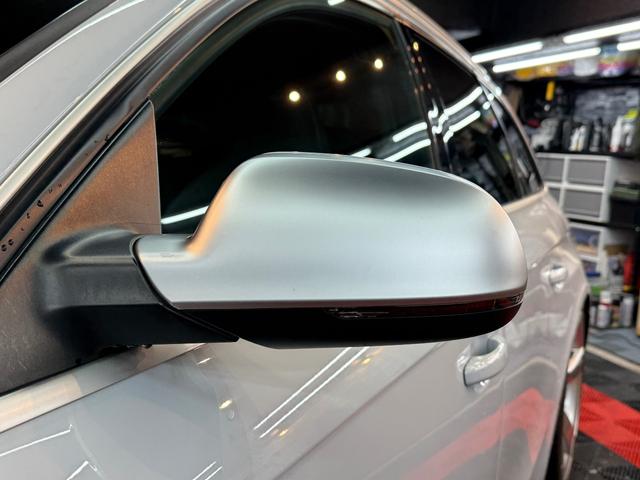 ＲＳ４アバント ４．２　４ＷＤ　スズカグレーＭ　衝突軽減　自動追従　パノラマスライディングルーフ　純正可変マフラー（15枚目）