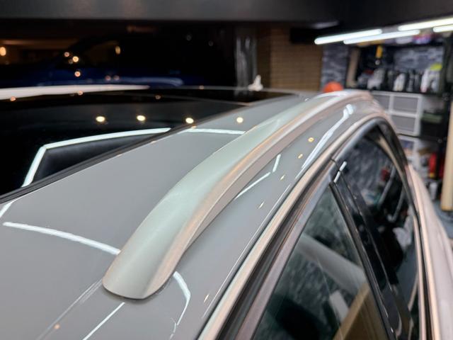 ＲＳ４アバント ４．２　４ＷＤ　スズカグレーＭ　衝突軽減　自動追従　パノラマスライディングルーフ　純正可変マフラー（27枚目）