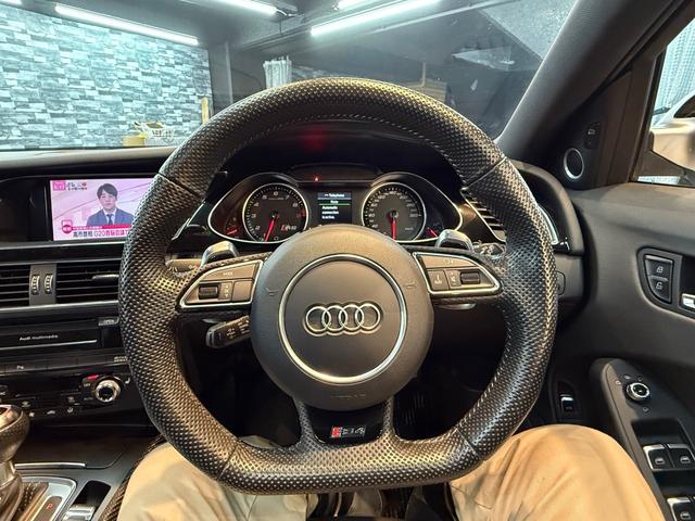 ＲＳ４アバント ４．２　４ＷＤ　スズカグレーＭ　衝突軽減　自動追従　パノラマスライディングルーフ　純正可変マフラー（43枚目）