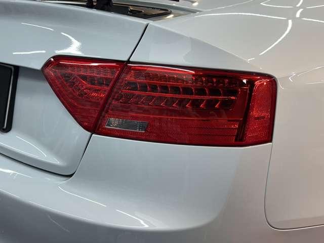 ＲＳ５ ベースグレード　４．２　４ＷＤ　スズカグレー　社外可変バルブマフラー　ＶＯＳＳＥＮ２０インチアルミ　リアディフューザー　リアスポイラー　車高調　強化イグニッションコイル　Ｖ８　４．２Ｌ　４５０ＨＰ（16枚目）