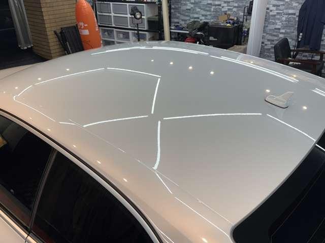 ＲＳ５ ベースグレード　４．２　４ＷＤ　スズカグレー　社外可変バルブマフラー　ＶＯＳＳＥＮ２０インチアルミ　リアディフューザー　リアスポイラー　車高調　強化イグニッションコイル　Ｖ８　４．２Ｌ　４５０ＨＰ（28枚目）