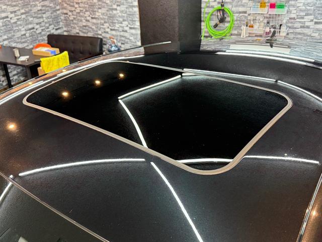 ＲＳ７スポーツバック ４．０　４ＷＤ　サンルーフ　ドラレコ　衝突軽減ブレーキ（5枚目）