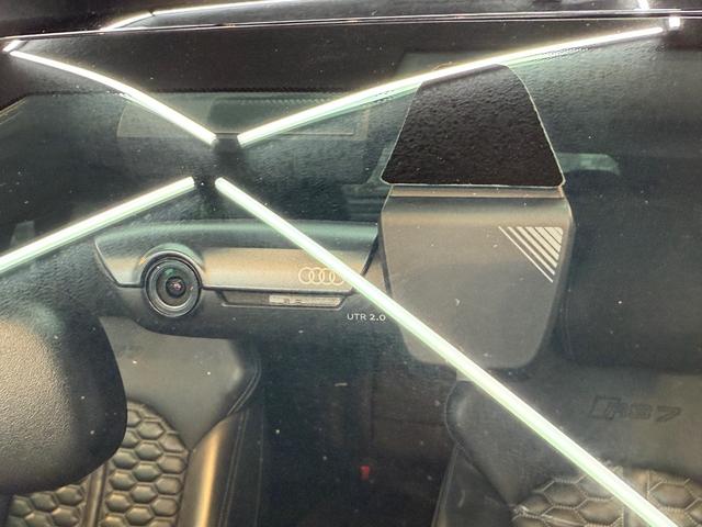 ＲＳ７スポーツバック ４．０　４ＷＤ　サンルーフ　ドラレコ　衝突軽減ブレーキ（6枚目）