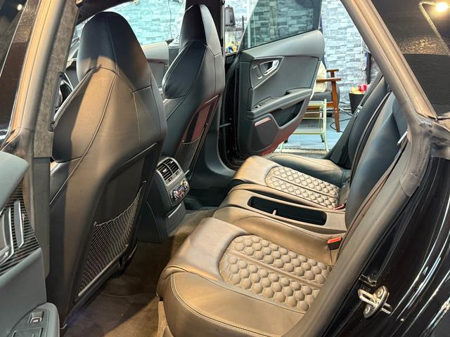 ＲＳ７スポーツバック ４．０　４ＷＤ　サンルーフ　ドラレコ　衝突軽減ブレーキ（34枚目）