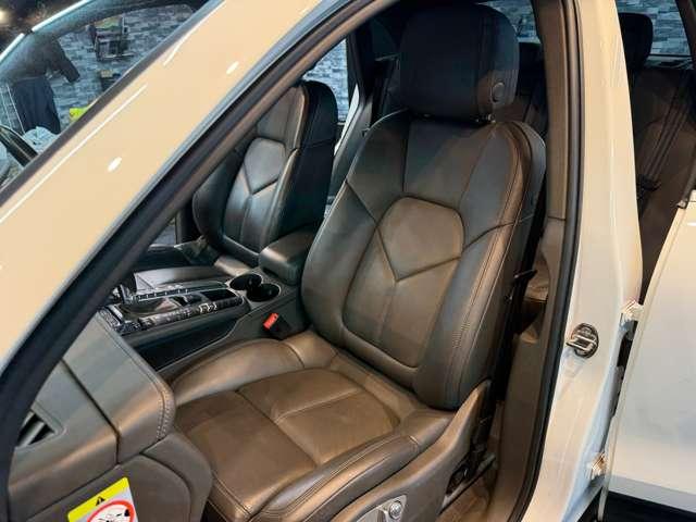 ����������܂��B�ԓ��̓����ɂ͓��ɋC��t���Ďd�������Ă���܂��B�@�^�o�R�L��y�b�g�L�A���̑��C�ɂȂ�_����܂���B