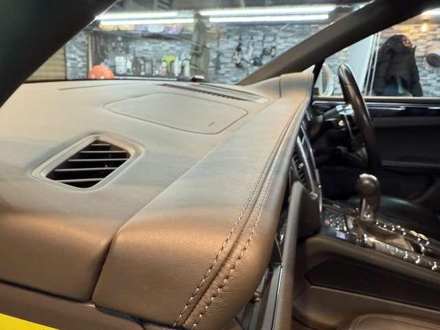 �}�J���̃_�b�V���{�[�h�̓��U�[�̔�����╂�������p�x�Ŕ������܂��@��������̍��ɂȂ�܂��̂ŁA�Ԉ�������𔃂��ƍ��z�C���ɂȂ��Ă��܂��܂�