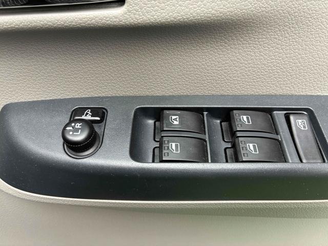 ミライース Ｘ　ナビ　ＴＶ　キーレスエントリー　アイドリングストップ　電動格納ミラー　ＣＶＴ　盗難防止システム　ＡＢＳ　ＵＳＢ　ミュージックプレイヤー接続可　衝突安全ボディ　エアコン　パワーステアリング（9枚目）