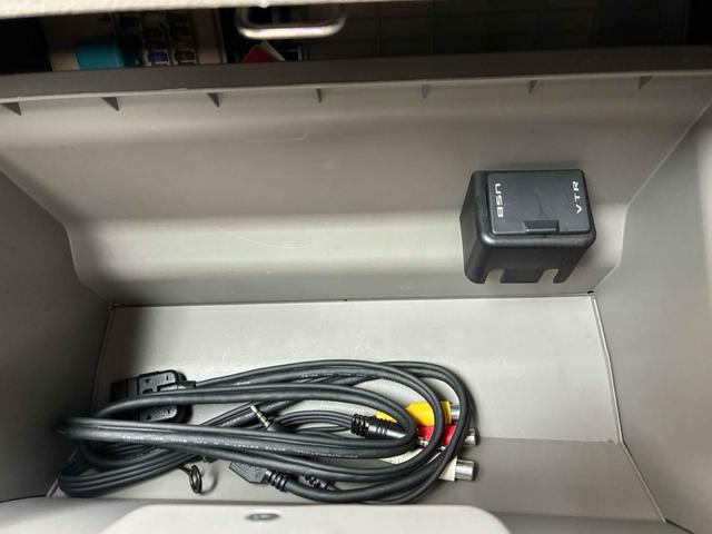 ミライース Ｘ　ナビ　ＴＶ　キーレスエントリー　アイドリングストップ　電動格納ミラー　ＣＶＴ　盗難防止システム　ＡＢＳ　ＵＳＢ　ミュージックプレイヤー接続可　衝突安全ボディ　エアコン　パワーステアリング（39枚目）