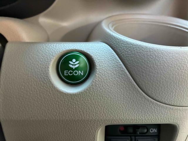 Ｎ－ＢＯＸ Ｇ・Ｌパッケージ　両側電動スライドドア　スマートキー　アイドリングストップ　電動格納ミラー　ベンチシート　ＣＶＴ　盗難防止システム　ＡＢＳ　ＥＳＣ　ＣＤ　ミュージックプレイヤー接続可　アルミホイール　衝突安全ボディ（4枚目）