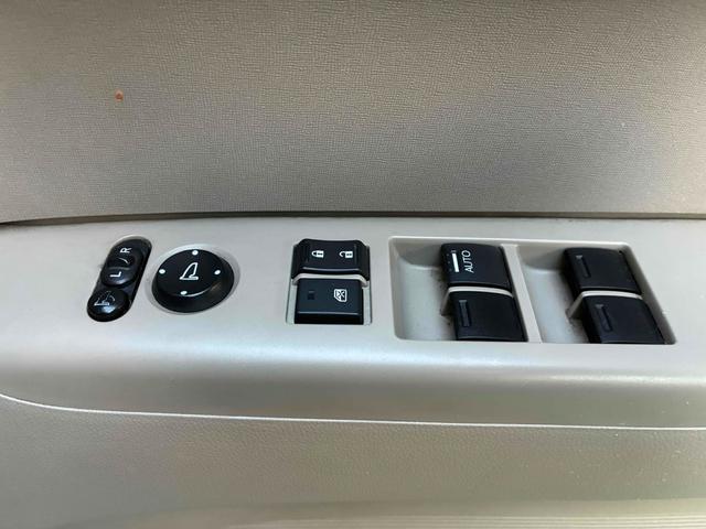 Ｎ－ＢＯＸ Ｇ・Ｌパッケージ　両側電動スライドドア　スマートキー　アイドリングストップ　電動格納ミラー　ベンチシート　ＣＶＴ　盗難防止システム　ＡＢＳ　ＥＳＣ　ＣＤ　ミュージックプレイヤー接続可　アルミホイール　衝突安全ボディ（9枚目）