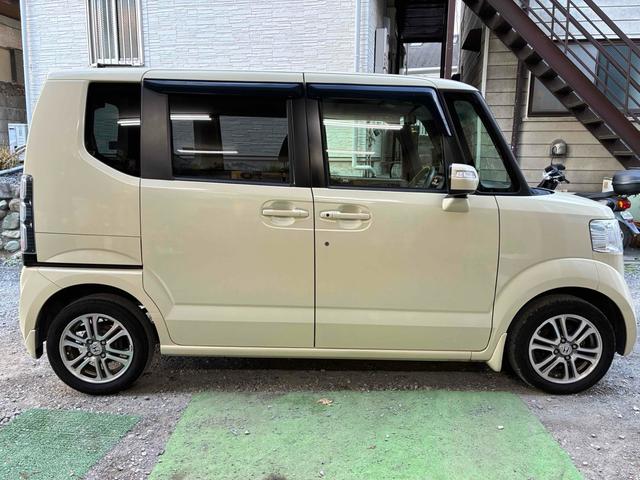 Ｎ－ＢＯＸ Ｇ・Ｌパッケージ　両側電動スライドドア　スマートキー　アイドリングストップ　電動格納ミラー　ベンチシート　ＣＶＴ　盗難防止システム　ＡＢＳ　ＥＳＣ　ＣＤ　ミュージックプレイヤー接続可　アルミホイール　衝突安全ボディ（14枚目）