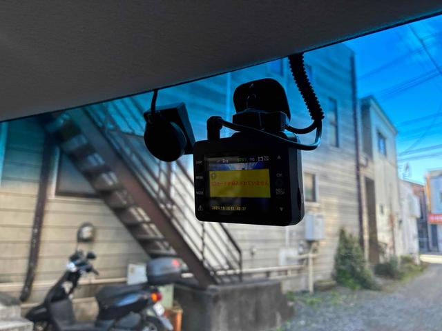 Ｎ－ＢＯＸ Ｇ・Ｌパッケージ　ドライブレコーダー　ＥＴＣ　バックカメラ　両側スライド・片側電動　ナビ　ＴＶ　スマートキー　アイドリングストップ　電動格納ミラー　ベンチシート　ＣＶＴ　盗難防止システム　ＡＢＳ　ＥＳＣ　ＣＤ（10枚目）