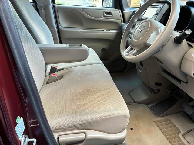 Ｎ－ＢＯＸ Ｇ・Ｌパッケージ　ドライブレコーダー　ＥＴＣ　バックカメラ　両側スライド・片側電動　ナビ　ＴＶ　スマートキー　アイドリングストップ　電動格納ミラー　ベンチシート　ＣＶＴ　盗難防止システム　ＡＢＳ　ＥＳＣ　ＣＤ（42枚目）