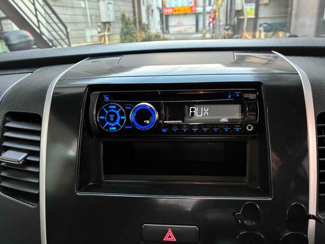 ワゴンＲスティングレー リミテッドＩＩ　オートライト　ＨＩＤ　スマートキー　電動格納ミラー　シートヒーター　ベンチシート　ＣＶＴ　盗難防止システム　ＡＢＳ　ＣＤ　ミュージックプレイヤー接続可　アルミホイール　衝突安全ボディ　エアコン（4枚目）